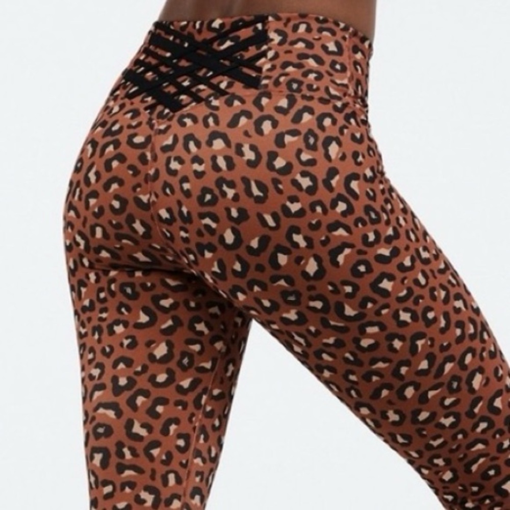 NWT Fabletics Cheetah Leggings